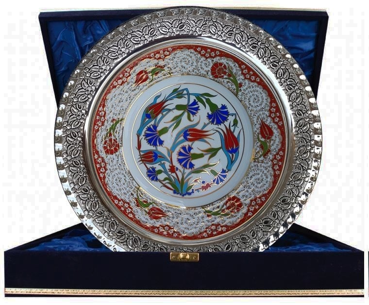 PRT 50 25 Cm Kırmızı Altın Yaldızlı Lale karanfil Desenli  Porselen Gümüş Çerçeveli Çini Tabak